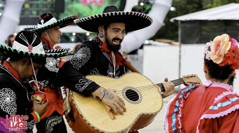 Mexico Mexico, Voler Voler, Las Manaitas